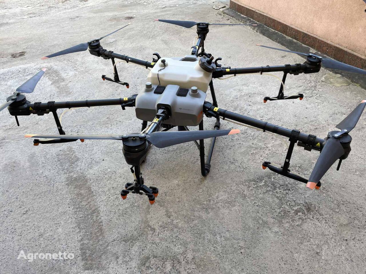 DJI T-30 agriculturele drone