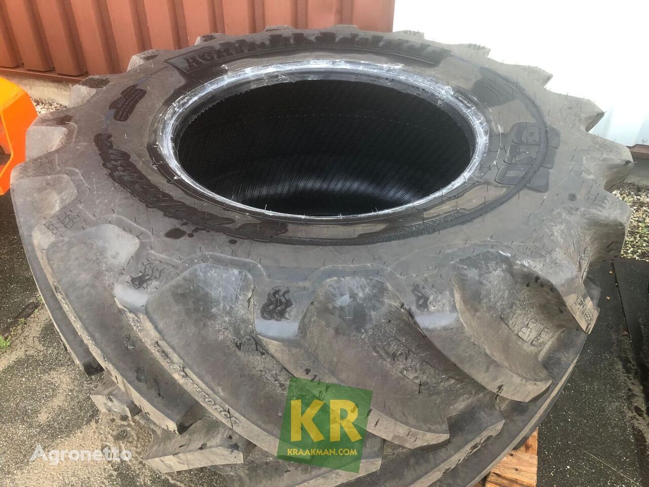BKT 700/55 R 30 tractorband