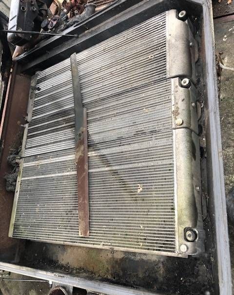 radiateur de refroidissement du moteur pour ensileuse Claas Lexion 750