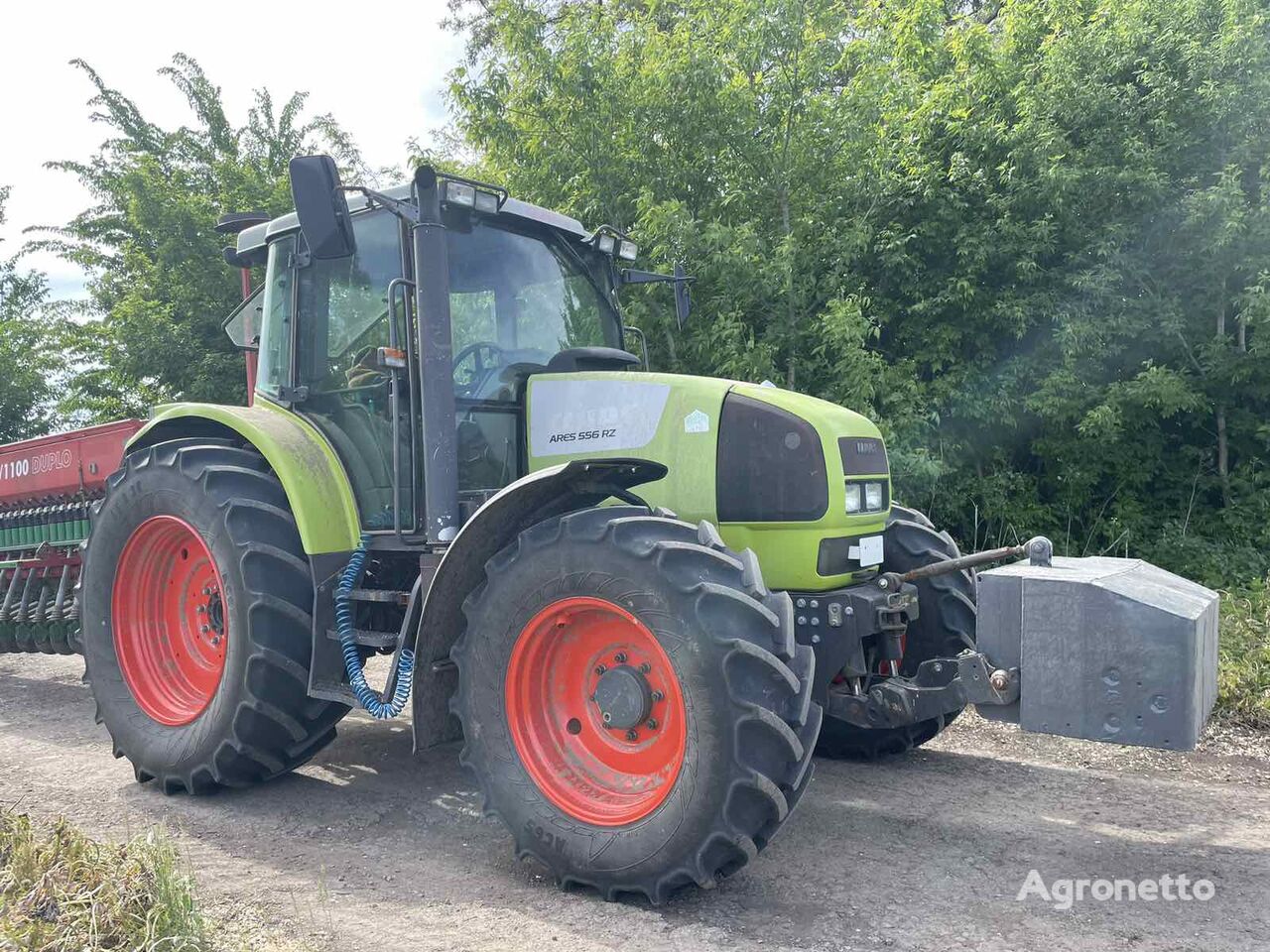 tracteur à roues Claas Ares 556
