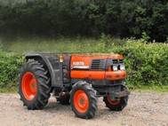 tracteur à roues Kubota L4200 para peças pour pièces détachées