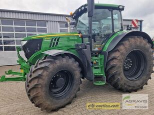 John Deere 6215R wielen trekker